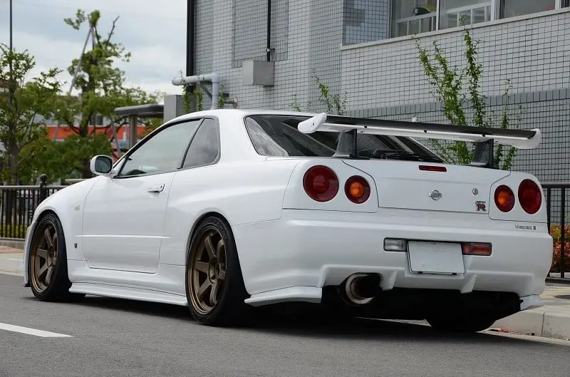 What makes nissan skylines illegal #7