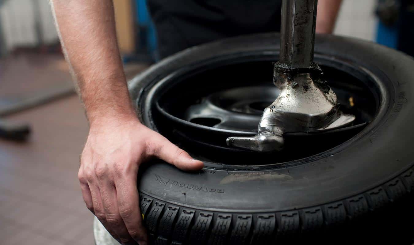 Best Tire Repair Kit for Cars (Review) in 2020