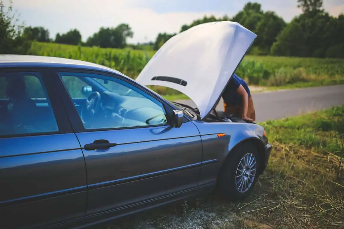 Hooking Up Jumper Cables: In 5 Easy Steps